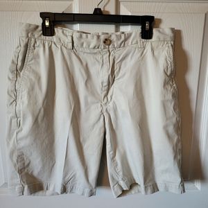 Vinyard Vines Khaki shorts